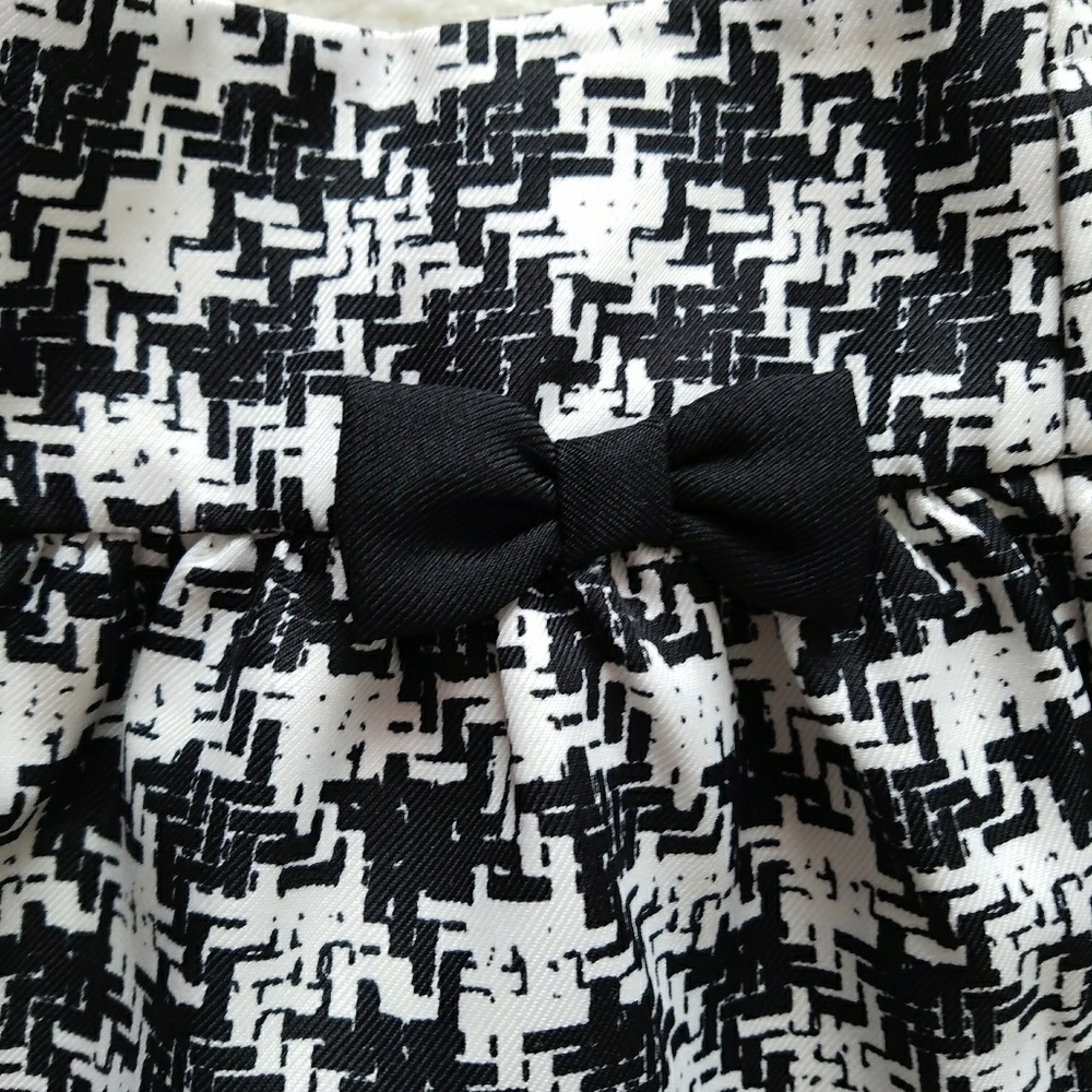 Girls skirt - Picture 4 of 4